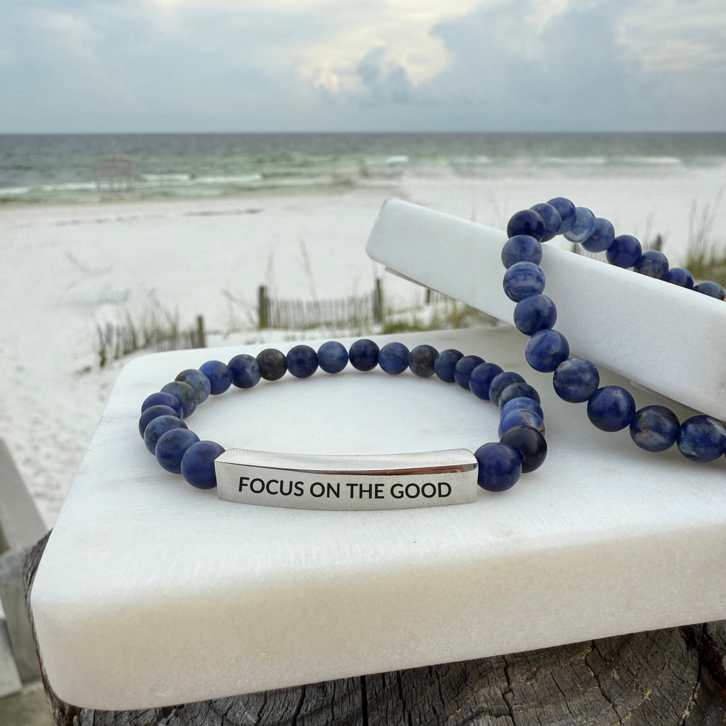 FOCUS ON THE GOOD Natural Earth Stone Bracelet