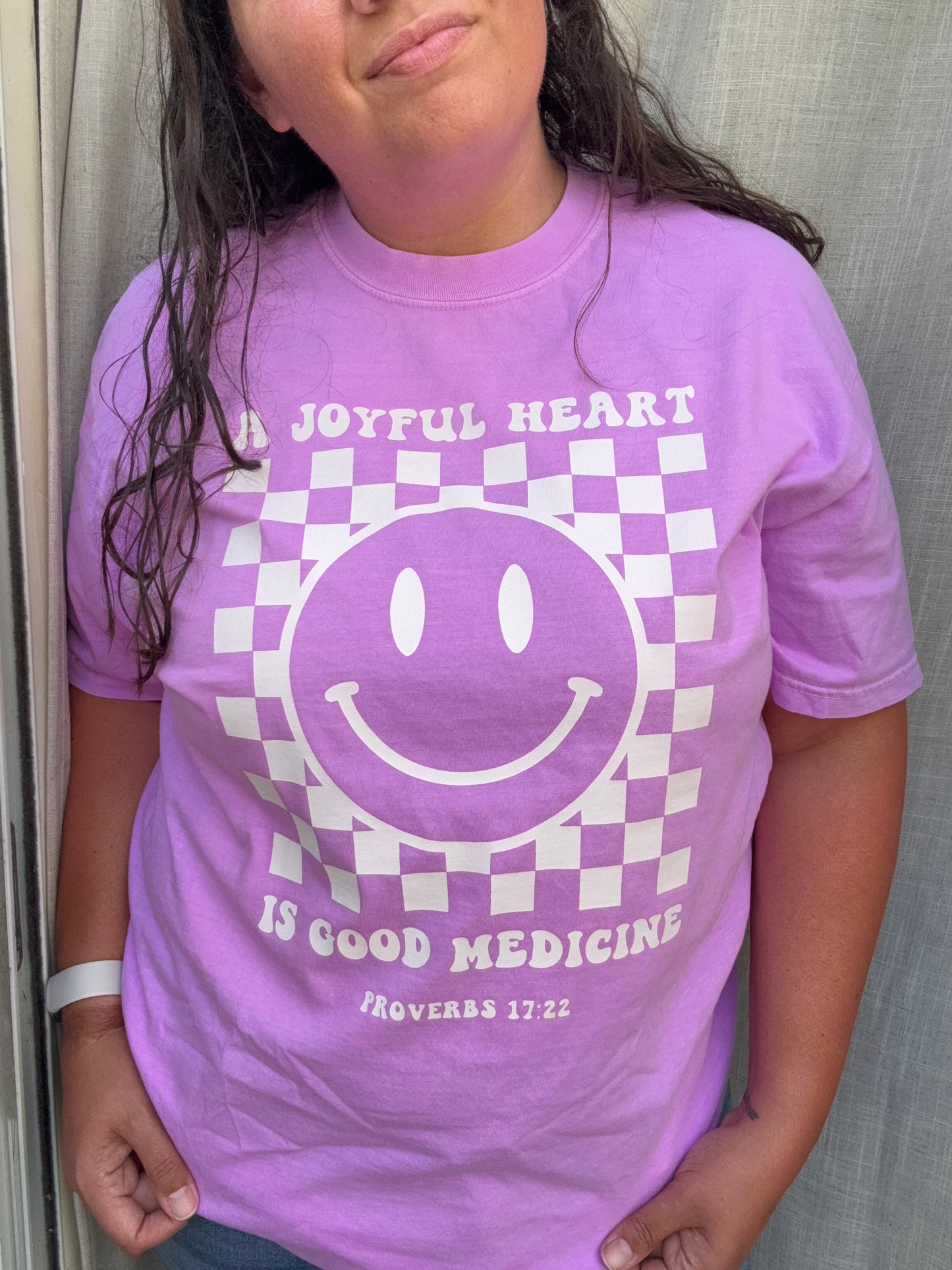 A JOYFUL HEART COMFORT COLORS TEE